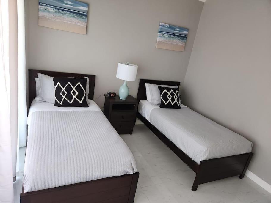 Brand New Luxurious Townhouse In Negril Βίλα Εξωτερικό φωτογραφία